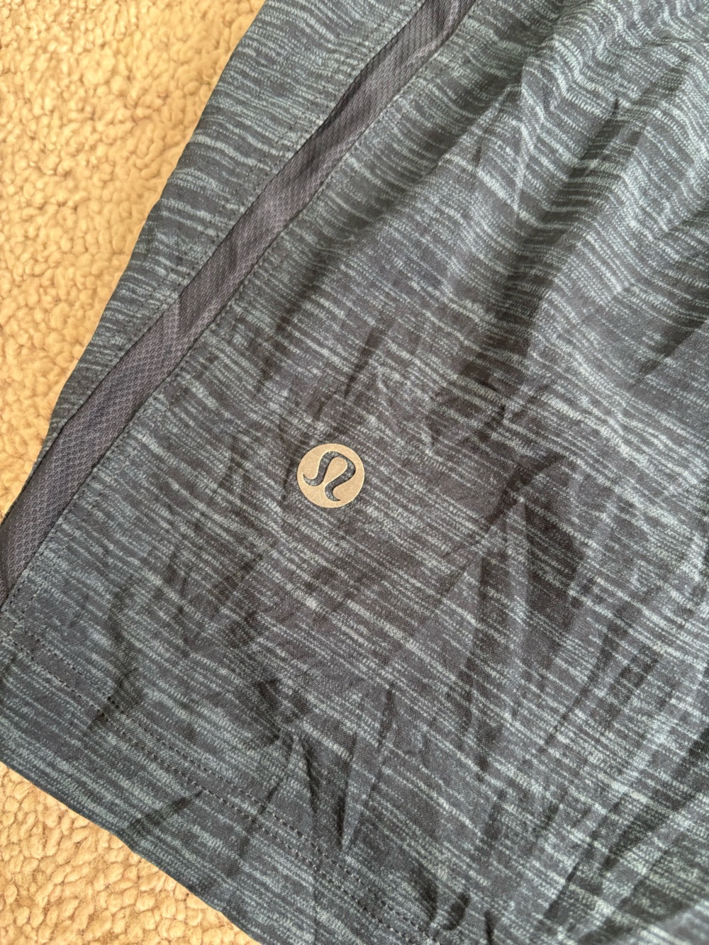 lululemon athletica Men's Heathered Navy Athletic Shorts with Yellow Accent - S - Picture 5 of 5